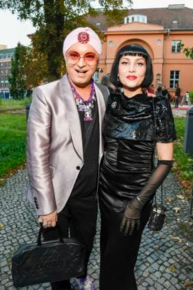 abb Julian F. M. Stoeckel und Pauline Stolze zu Gast bei der Theater Premiere von Der eingebildet Kranke am 90.Geburtstag von Dieter Hallervorden im Schlosspark Theater 05.09.2025 in Berlin Berlin Deutschland