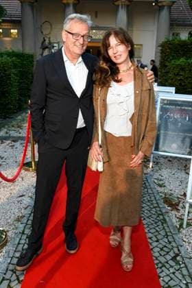 abb Frank Luedecke mit Begleitung Frau zu Gast bei der Theater Premiere von Der eingebildet Kranke am 90.Geburtstag von Dieter Hallervorden im Schlosspark Theater 05.09.2025 in Berlin Berlin Deutschland