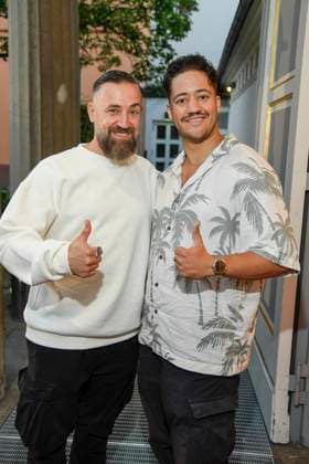 abb Buerger Lars Dietrich und mit seinem Sohn Sean zu Gast bei der Theater Premiere von Der eingebildet Kranke am 90.Geburtstag von Dieter Hallervorden im Schlosspark Theater 05.09.2025 in Berlin Berlin Deutschland
