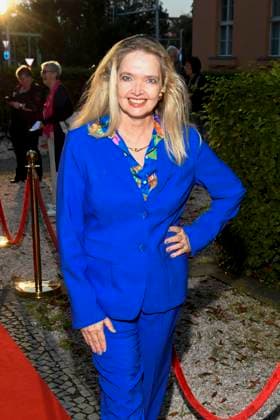 abb Julia Biedermann Schauspielerin zu Gast bei der Theater Premiere von Der eingebildet Kranke am 90.Geburtstag von Dieter Hallervorden im Schlosspark Theater 05.09.2025 in Berlin Berlin Deutschland
