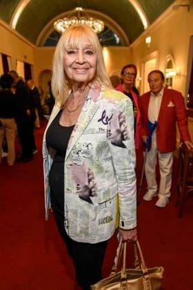 abb Cindy Berger Saengerin zu Gast bei der Theater Premiere von Der eingebildet Kranke am 90.Geburtstag von Dieter Hallervorden im Schlosspark Theater 05.09.2025 in Berlin Berlin Deutschland