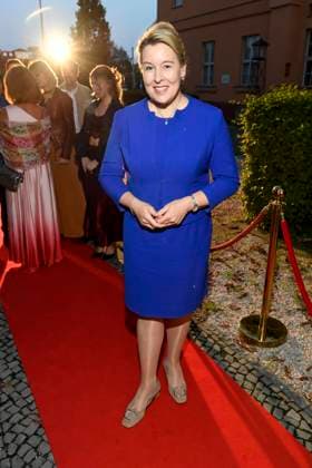 abb Franziska Giffey zu Gast bei der Theater Premiere von Der eingebildet Kranke am 90.Geburtstag von Dieter Hallervorden im Schlosspark Theater 05.09.2025 in Berlin Berlin Deutschland