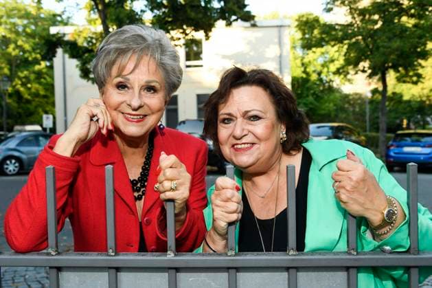 abb Dagmar Frederic und Daniela Urbschat zu Gast bei der Theater Premiere von Der eingebildet Kranke am 90.Geburtstag von Dieter Hallervorden im Schlosspark Theater 05.09.2025 in Berlin Berlin Deutschland