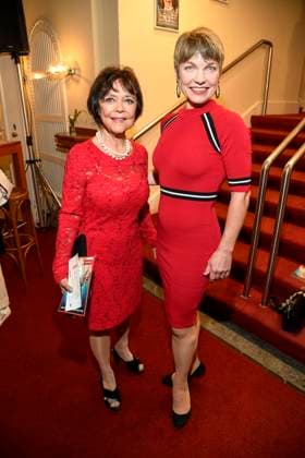 abb Simone Rethel-Heesters und Antje Rietz Rote Kleider zu Gast bei der Theater Premiere von Der eingebildet Kranke am 90.Geburtstag von Dieter Hallervorden im Schlosspark Theater 05.09.2025 in Berlin Berlin Deutschland