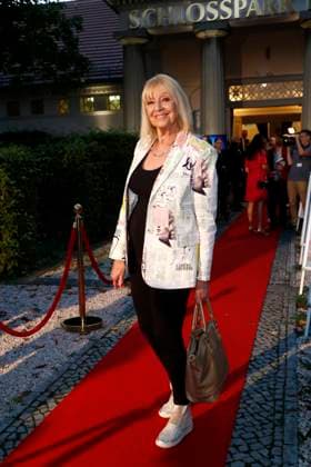 Cindy Berger bei der Pemiere Der eingebilkdet Kranke und dem 90. Geburtstag von Dieter Hallervorden im Schloßparktheater in Berlinam 5.9.2025