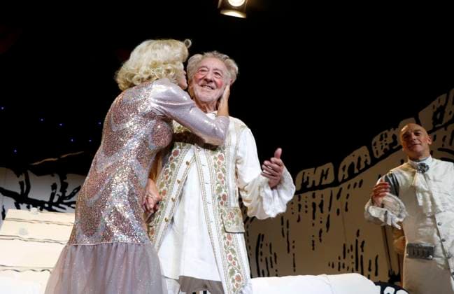 Christiane Zander und Dieter Hallervorden bei der Pemiere Der eingebilkdet Kranke und dem 90. Geburtstag von Dieter Hallervorden im Schloßparktheater in Berlinam 5.9.2025