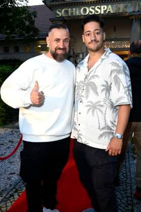 Bürger Lars Dietrich mit Sohn Jean bei der Premiere des Theaterstücks Der eingebildet Kranke und 90. Geburtstag von Dieter Hallervorden im Schlosspark Theater. Berlin, 05.09.2025