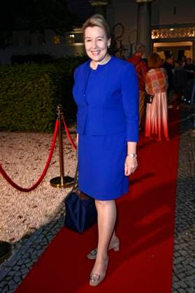 Franziska Giffey bei der Premiere des Theaterstücks Der eingebildet Kranke und 90. Geburtstag von Dieter Hallervorden im Schlosspark Theater. Berlin, 05.09.2025