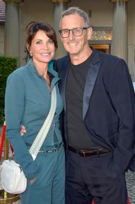 Gerit Kling mit Wolfram Becker bei der Premiere des Theaterstücks Der eingebildet Kranke und 90. Geburtstag von Dieter Hallervorden im Schlosspark Theater. Berlin, 05.09.2025