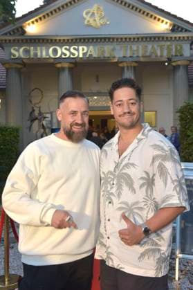 Bürger Lars Dietrich mit Sohn Jean bei der Premiere des Theaterstücks Der eingebildet Kranke und 90. Geburtstag von Dieter Hallervorden im Schlosspark Theater. Berlin, 05.09.2025