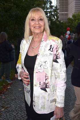 Cindy Berger bei der Premiere des Theaterstücks Der eingebildet Kranke und 90. Geburtstag von Dieter Hallervorden im Schlosspark Theater. Berlin, 05.09.2025