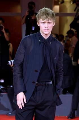 Enzo Brumm bei der Premiere des Kinofilms Silent Friend Stille Freundin auf der Biennale di Venezia 2025 82. Internationale Filmfestspiele von Venedig im Palazzo del Cinema. Venedig, 05.09.2025