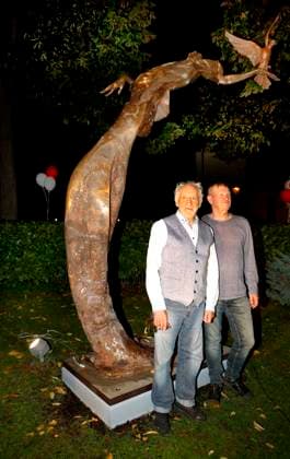 Dieter Hallervorden, Woytek (Bildhauer) bei der Premiere Der eingebildet Kranke und 90. Geburtstag von Dieter Hallervorden im Schloßpark Theater Berlin.