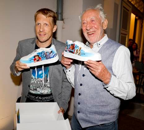 Oliver Pocher, Dieter Hallervorden bei der Premiere Der eingebildet Kranke und 90. Geburtstag von Dieter Hallervorden im Schloßpark Theater Berlin.