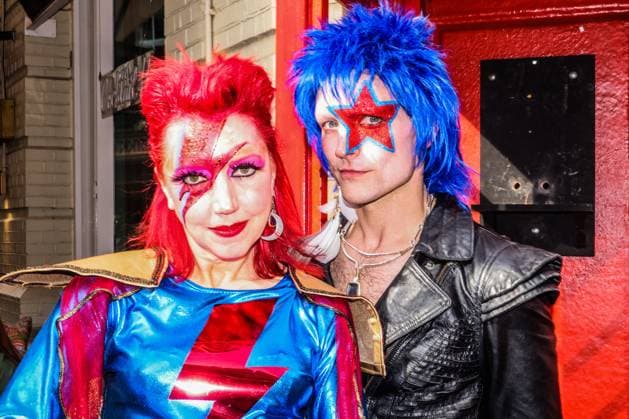 Bilder des Jahres 2025, News September 09 News Themen der Woche KW36 ZIGGYFEST ZIGGYFEST, a vibrant new annual celebration honouring the life, legacy, and cultural influence of David Bowie. London UK London UK 06 Sep 2025. London™s largest Bowie look-alike contest, the winner will be crowned on the night by a panel of Bowie™s original collaborators. The winner will take home a Â£500 cash prize, Proceeds from ZIGGYFEST will be donated to two important charities, Magic Breakfast and Sarabande (the charity set up by late designer Lee Alexander McQueen to support the next generation of fearless creatives., Credit:Pablo Pulp Avalon  Copyright: xPabloxPulpx xAvalonx 1034715355