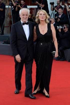 Toni Servillo mit Ehefrau Manuela Lamanna bei der Closing Ceremony mit Preisverleihung und der Premiere des Kinofilms Chien 51 Dog 51 auf der Biennale di Venezia 2025 82. Internationale Filmfestspiele von Venedig im Palazzo del Cinema. Venedig, 06.09.2025