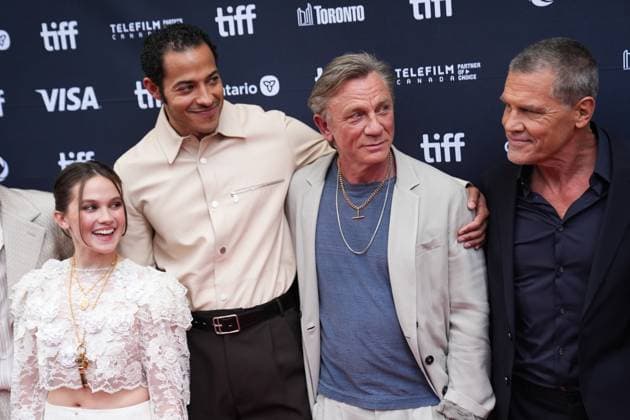 2025 Toronto International Film Festival - Wake Up Dead Man: A Knives Out Mystery TORONTO, CANADA - SEPTEMBER 6 : (L-R) Cailee Spaeny, Daryl McCormack, Daniel Craig and Josh Brolin attend the premiere of ‘Wake Up Dead Man: A Knives Out Mystery’ during the 2025 Toronto International Film Festival at Princess of Wales Theatre in Toronto, Ontario, Canada on September 6, 2025. Mert Alper Dervis Anadolu Ontario Canada. Editorial use only. Please get in touch for any other usage.  Copyright: x2025xAnadoluxMertxAlperxDervisx