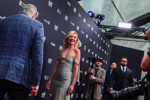 September 6, 2025, Toronto, On, Canada: Kirsten Dunst arrives on the red carpet for öÄuRoofmanöÄÃ¹ at the Toronto International Film Festival in Toronto, Saturday, Sept. 6, 2025. Toronto Canada  - ZUMAc35_ 20250906_zaf_c35_087 Copyright: xLauraxProctorx