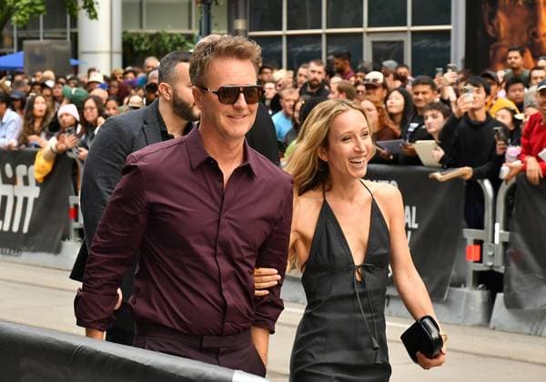 2025 Toronto International Film Festival - Wake Up Dead Man: A Knives Out Mystery Premiere Shauna Robertson, Edward Norton attend the premiere of Wake Up Dead Man: A Knives Out Mystery during the 2025 Toronto International Film Festival at Princess of Wales Theatre on September 06, 2025 in Toronto, Ontario. Toronto ON Canada Copyright: xCxFlanigan imageSPACEx