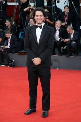Closing ceremony red carpet in Venice Lido, Italy - 06 Sep 2025 Benny Safdie attends the closing ceremony red carpet of 82nd Venice Film Festival in Venice Lido at Palazzo del Cinema. Venice Lido Italy Copyright: xMarioxCartellix xSOPAxImagesx _DSC8062