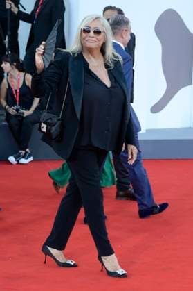 Closing ceremony red carpet in Venice Lido, Italy - 06 Sep 2025 Mara Venier attends the closing ceremony red carpet of 82nd Venice Film Festival in Venice Lido at Palazzo del Cinema. Venice Lido Italy Copyright: xMarioxCartellix xSOPAxImagesx _DSC8094
