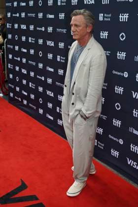 2025 Toronto International Film Festival - Wake Up Dead Man: A Knives Out Mystery Premiere Daniel Craig attends the red carpet for the ˜Wake Up Dead Man: A Knives Out Mystery™ premiere during the 2025 Toronto International Film Festival at Princess of Wales Theatre. on September 6, 2025 in Toronto, Canada. (Photo by Leonardo Ramirez Eyepix Group) Copyright: xLeonardoxRamirez xEyepixxGroupx LR_06092025_167933