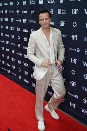2025 Toronto International Film Festival - Wake Up Dead Man: A Knives Out Mystery Premiere Andrew Scott attends the red carpet for the ˜Wake Up Dead Man: A Knives Out Mystery™ premiere during the 2025 Toronto International Film Festival at Princess of Wales Theatre. on September 6, 2025 in Toronto, Canada. (Photo by Leonardo Ramirez Eyepix Group) Copyright: xLeonardoxRamirez xEyepixxGroupx LR_06092025_167951