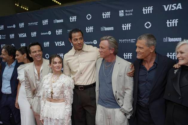 2025 Toronto International Film Festival - Wake Up Dead Man: A Knives Out Mystery Premiere (L-R) Andrew Scott, Cailee Spaeny, Daryl McCormack, Daniel Craig, Josh Brolin, attend the red carpet for the ˜Wake Up Dead Man: A Knives Out Mystery™ premiere during the 2025 Toronto International Film Festival at Princess of Wales Theatre. on September 6, 2025 in Toronto, Canada. (Photo by Leonardo Ramirez Eyepix Group) Copyright: xLeonardoxRamirez xEyepixxGroupx LR_06092025_167820