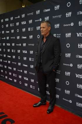 2025 Toronto International Film Festival - Wake Up Dead Man: A Knives Out Mystery Premiere Josh Brolin attends the red carpet for the ˜Wake Up Dead Man: A Knives Out Mystery™ premiere during the 2025 Toronto International Film Festival at Princess of Wales Theatre. on September 6, 2025 in Toronto, Canada. (Photo by Leonardo Ramirez Eyepix Group) Copyright: xLeonardoxRamirez xEyepixxGroupx LR_06092025_167786