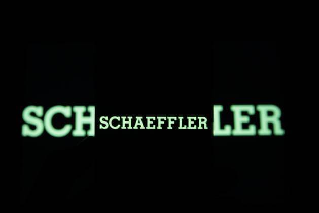 Schaeffler ANKARA, TURKIYE - MAY 25: In this photo illustration, the logos of Schaeffler are displayed on a mobile phone screen and a computer screen in Ankara, Turkiye on May 25, 2023. Ankara Turkey. Editorial use only. Please get in touch for any other usage.  Copyright: x2025xAnadoluxArmanxÖnalx