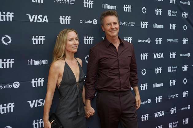 2025 Toronto International Film Festival - Wake Up Dead Man: A Knives Out Mystery Premiere Edward Norton and Shauna Robertson attend the red carpet for the ˜Wake Up Dead Man: A Knives Out Mystery™ premiere during the 2025 Toronto International Film Festival at Princess of Wales Theatre. on September 6, 2025 in Toronto, Canada. (Photo by Leonardo Ramirez Eyepix Group) Copyright: xLeonardoxRamirez xEyepixxGroupx LR_06092025_167874
