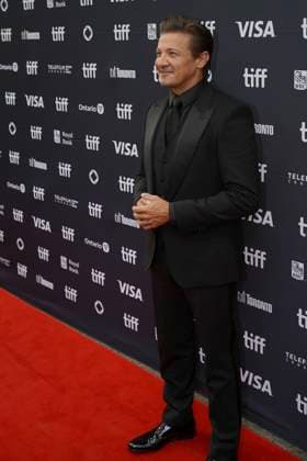 2025 Toronto International Film Festival - Wake Up Dead Man: A Knives Out Mystery Premiere Jeremy Renner attends the red carpet for the ˜Wake Up Dead Man: A Knives Out Mystery™ premiere during the 2025 Toronto International Film Festival at Princess of Wales Theatre. on September 6, 2025 in Toronto, Canada. (Photo by Leonardo Ramirez Eyepix Group) Copyright: xLeonardoxRamirez xEyepixxGroupx LR_06092025_168090