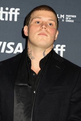 50eme Festival du Film de Toronto 06 Septembre 2025 50th Toronto International Film Festival Red carpet of the film Sacrifice Jonata Lean aka Yung Lean 448402 2025 09 06 Toronto Canada  Copyright: xIsabellexVautierx xStarfacex STAR_448402_023