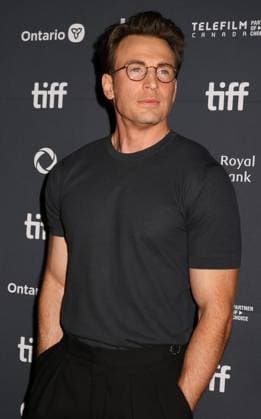 50eme Festival du Film de Toronto 06 Septembre 2025 50th Toronto International Film Festival Red carpet of the film Sacrifice Chris Evans 448402 2025 09 06 Toronto Canada  Copyright: xIsabellexVautierx xStarfacex STAR_448402_062