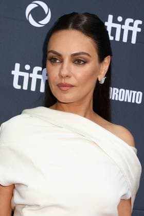 50eme Festival du Film de Toronto 06 Septembre 2025 50th Toronto International Film Festival Red carpet of the film Wake up dead man a knives out mystery Mila Kunis 448402 2025 09 06 Toronto Canada  Copyright: xIsabellexVautierx xStarfacex STAR_448402_125