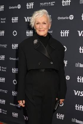 50eme Festival du Film de Toronto 06 Septembre 2025 50th Toronto International Film Festival Red carpet of the film Wake up dead man a knives out mystery Glenn Close 448402 2025 09 06 Toronto Canada  Copyright: xIsabellexVautierx xStarfacex STAR_448402_157