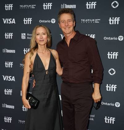 50eme Festival du Film de Toronto 06 Septembre 2025 50th Toronto International Film Festival Red carpet of the film Wake up dead man a knives out mystery Edward Norton and his wife 448402 2025 09 06 Toronto Canada  Copyright: xIsabellexVautierx xStarfacex STAR_448402_216