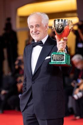 82nd Venice Film Festival Red carpet winners Palazzo del Cinema - Venice Lido, Italy Toni Servillo 82nd Venice Film Festival Red carpet winners Palazzo del Cinema - Venice Lido, Italy 6th September 2025  Copyright: xSGPx