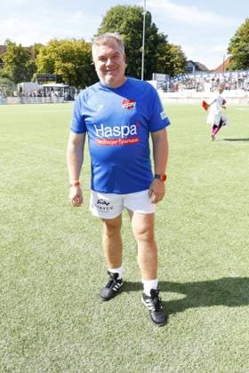 Elton beim Benefiz Fussballspiel Kicken mit Herz zugunsten der Kinder Herzstation der Universitaetsklinik Eppendorf (UKE) am 7.09.2025 in Hamburg Kicken mit Herz 2025 Benefiz Event in Hamburg