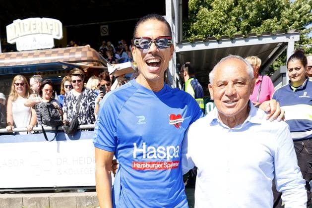 Jorge Gonzalez und Felix Magath beim Benefiz Fussballspiel Kicken mit Herz zugunsten der Kinder Herzstation der Universitaetsklinik Eppendorf (UKE) am 7.09.2025 in Hamburg Kicken mit Herz 2025 Benefiz Event in Hamburg