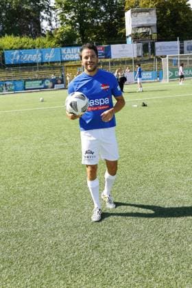 Kostja Ullmann beim Benefiz Fussballspiel Kicken mit Herz zugunsten der Kinder Herzstation der Universitaetsklinik Eppendorf (UKE) am 7.09.2025 in Hamburg Kicken mit Herz 2025 Benefiz Event in Hamburg