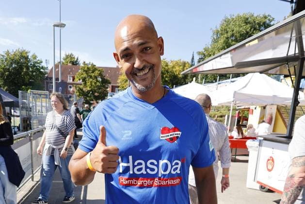 Patrick Abozen beim Benefiz Fussballspiel Kicken mit Herz zugunsten der Kinder Herzstation der Universitaetsklinik Eppendorf (UKE) am 7.09.2025 in Hamburg Kicken mit Herz 2025 Benefiz Event in Hamburg