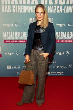 abb Tessa Mittelstaedt Schauspielerin zu Gast auf dem roten Teppich bei der Premiere des Kino Films Maria Reiche Das Geheimnis der Nazca Linien im Delphi Filmpalast am 07.09.2025 in Berlin Berlin Deutschland