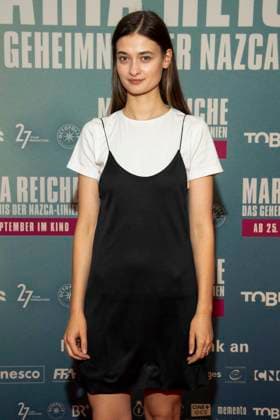 abb Philine Schmoelzer zu Gast auf dem roten Teppich bei der Premiere des Kino Films Maria Reiche Das Geheimnis der Nazca Linien im Delphi Filmpalast am 07.09.2025 in Berlin Berlin Deutschland