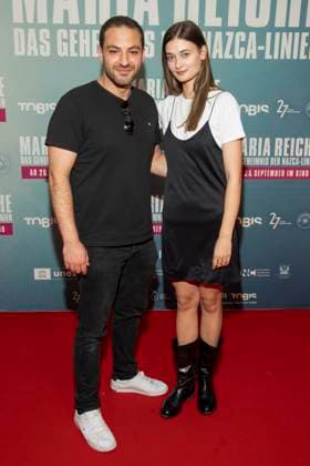 abb Walid Al-Atiyat und Philine Schmoelzer zu Gast auf dem roten Teppich bei der Premiere des Kino Films Maria Reiche Das Geheimnis der Nazca Linien im Delphi Filmpalast am 07.09.2025 in Berlin Berlin Deutschland