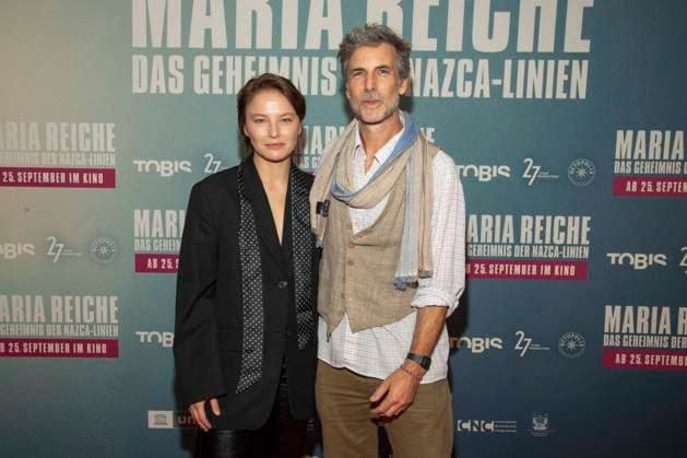abb Damien Dorsaz Schauspielerin und Devrim Lingnau Regisseur zu Gast auf dem roten Teppich bei der Premiere des Kino Films Maria Reiche Das Geheimnis der Nazca Linien im Delphi Filmpalast am 07.09.2025 in Berlin Berlin Deutschland