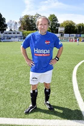Bjarne Mädel beim Kicken mit Herz im STADION HOHELUFT in Hamburg am 07.09.2025
