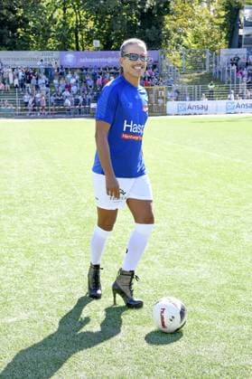 Jorge Gonzalez beim Kicken mit Herz im STADION HOHELUFT in Hamburg am 07.09.2025