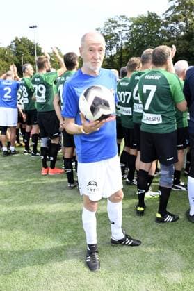 Peter Lohmeyer beim Kicken mit Herz im STADION HOHELUFT in Hamburg am 07.09.2025
