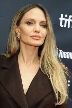 50eme Festival du Film de Toronto September 7, 2025 50th Toronto International Film Festival Red carpet of the film Couture Angelina Jolie 448426 2025 09 07 Toronto Canada  Copyright: xIsabellexVautierx xStarfacex STAR_448426_191